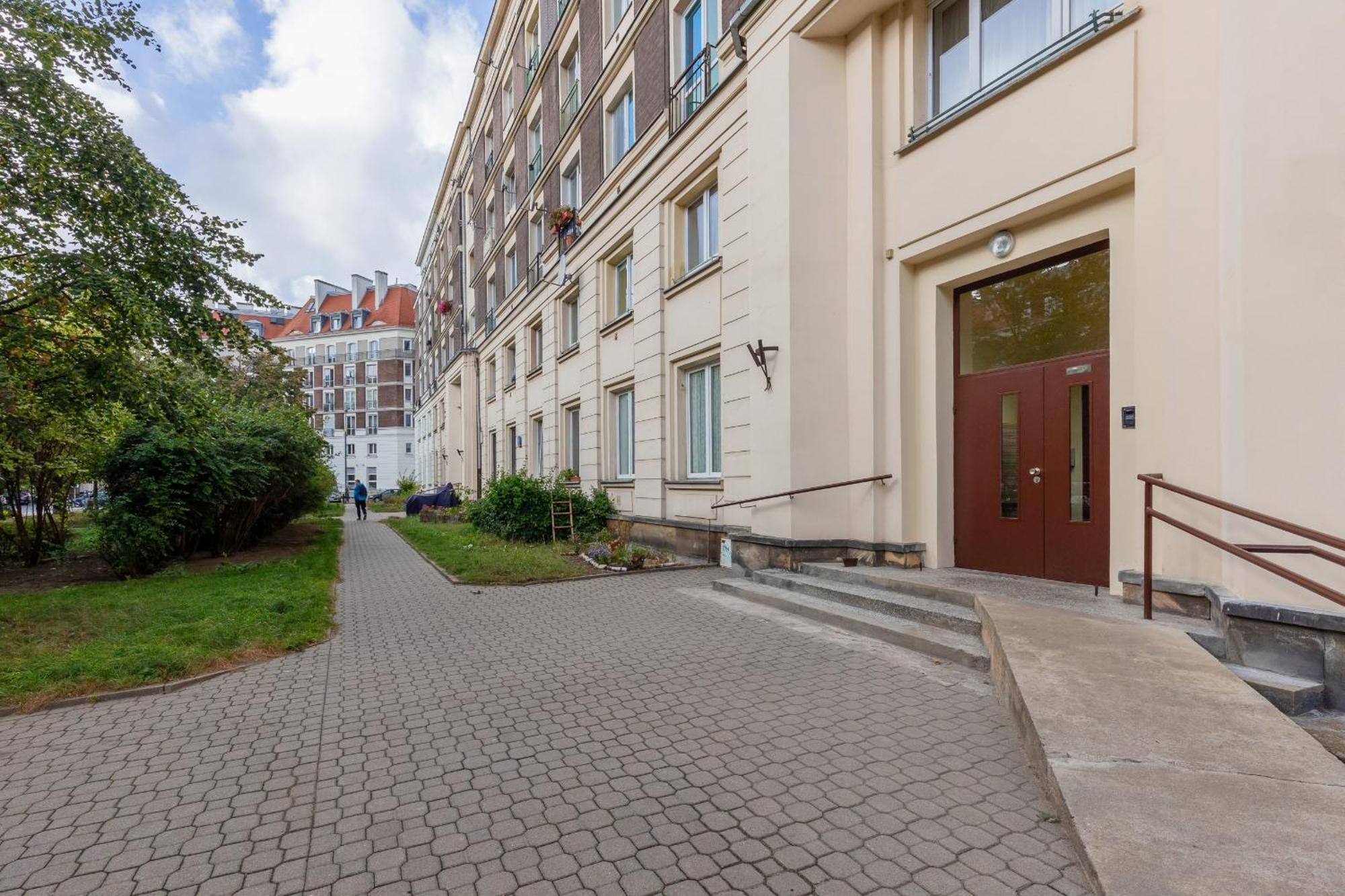 Aleja Wyzwolenia Studio with Mezzanine Warsaw Downtown by Noclegi Renters ภายนอก รูปภาพ
